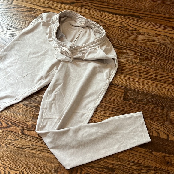 Outdoor voices joggers, barely worn! - Picture 3 of 3